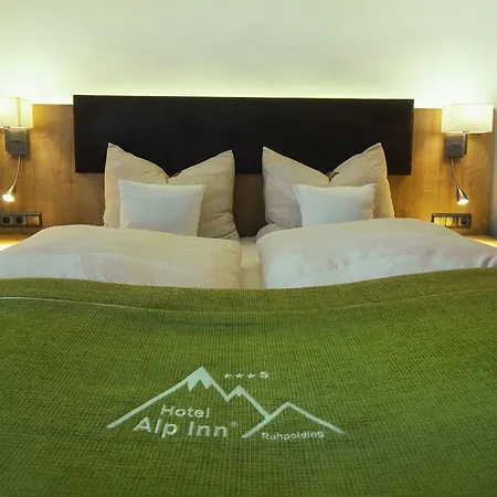 Alp - Chiemgaukarte Inclusive 酒店 3*