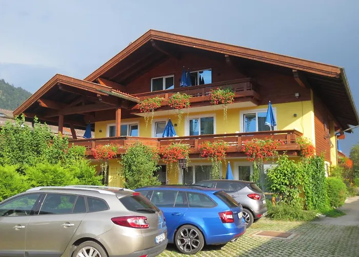 ホテル Alp - Chiemgaukarte Inclusive 3*