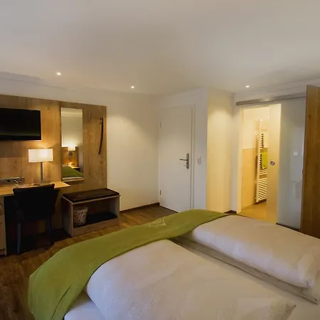 Hotel Garni Alp - Chiemgaukarte Inclusive